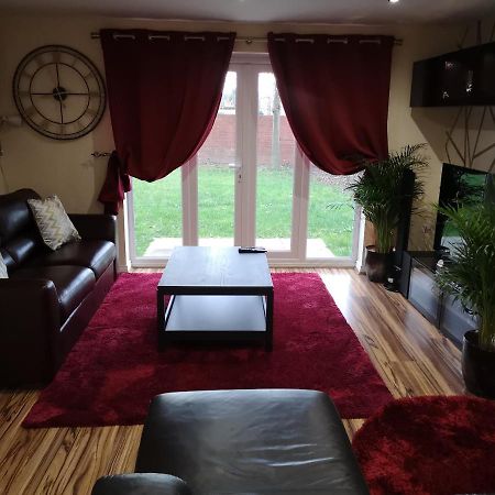 Ferienwohnung Nightingale Gardens - 4 Bed Detached House - Manchester Exterior foto