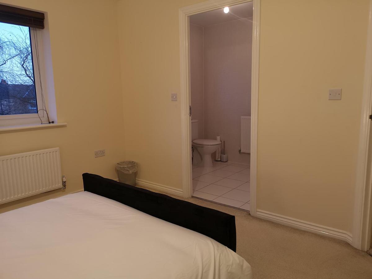 Ferienwohnung Nightingale Gardens - 4 Bed Detached House - Manchester Exterior foto