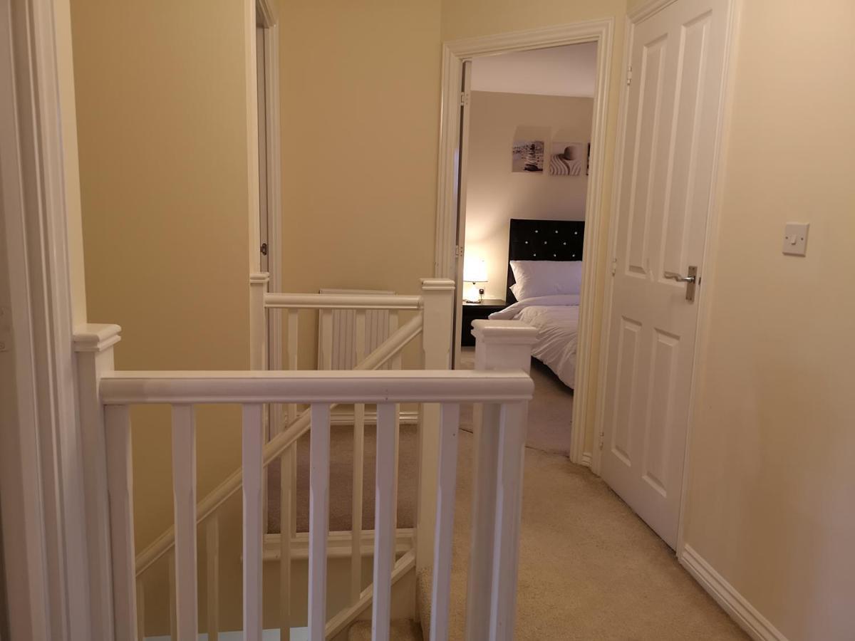 Ferienwohnung Nightingale Gardens - 4 Bed Detached House - Manchester Exterior foto