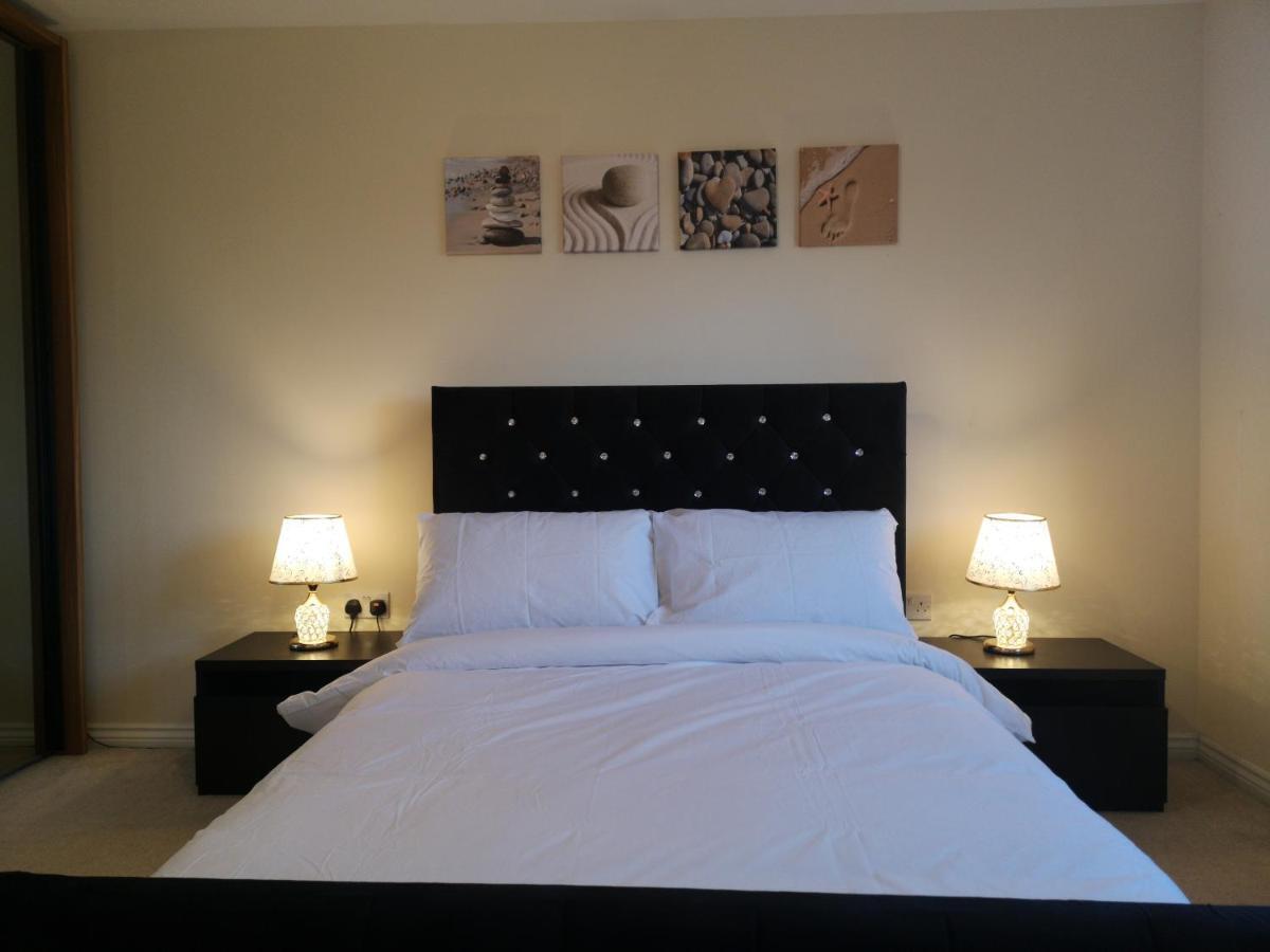Ferienwohnung Nightingale Gardens - 4 Bed Detached House - Manchester Exterior foto