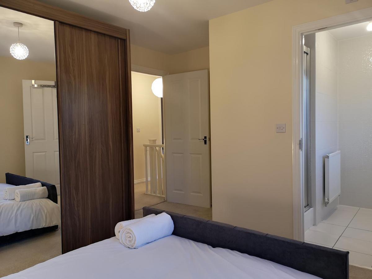 Ferienwohnung Nightingale Gardens - 4 Bed Detached House - Manchester Exterior foto